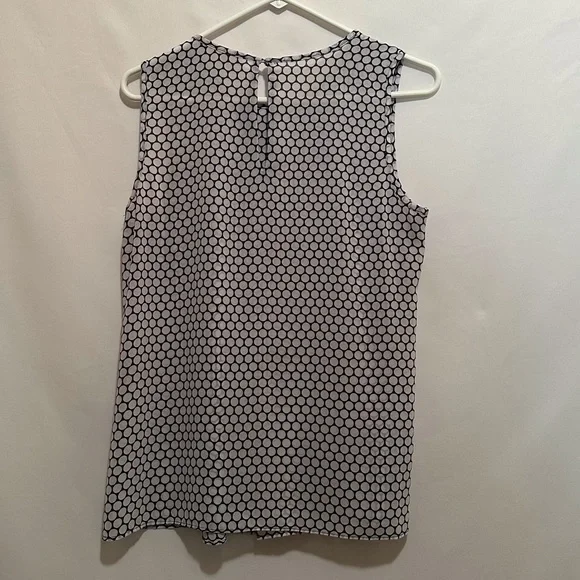 MICHAEL Michael Kors Women’s Black.& White Sleeveless Blouse Size Medium - Picture 2 of 3